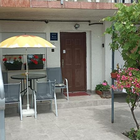 Apartman Tina Zagreb Exteriör bild