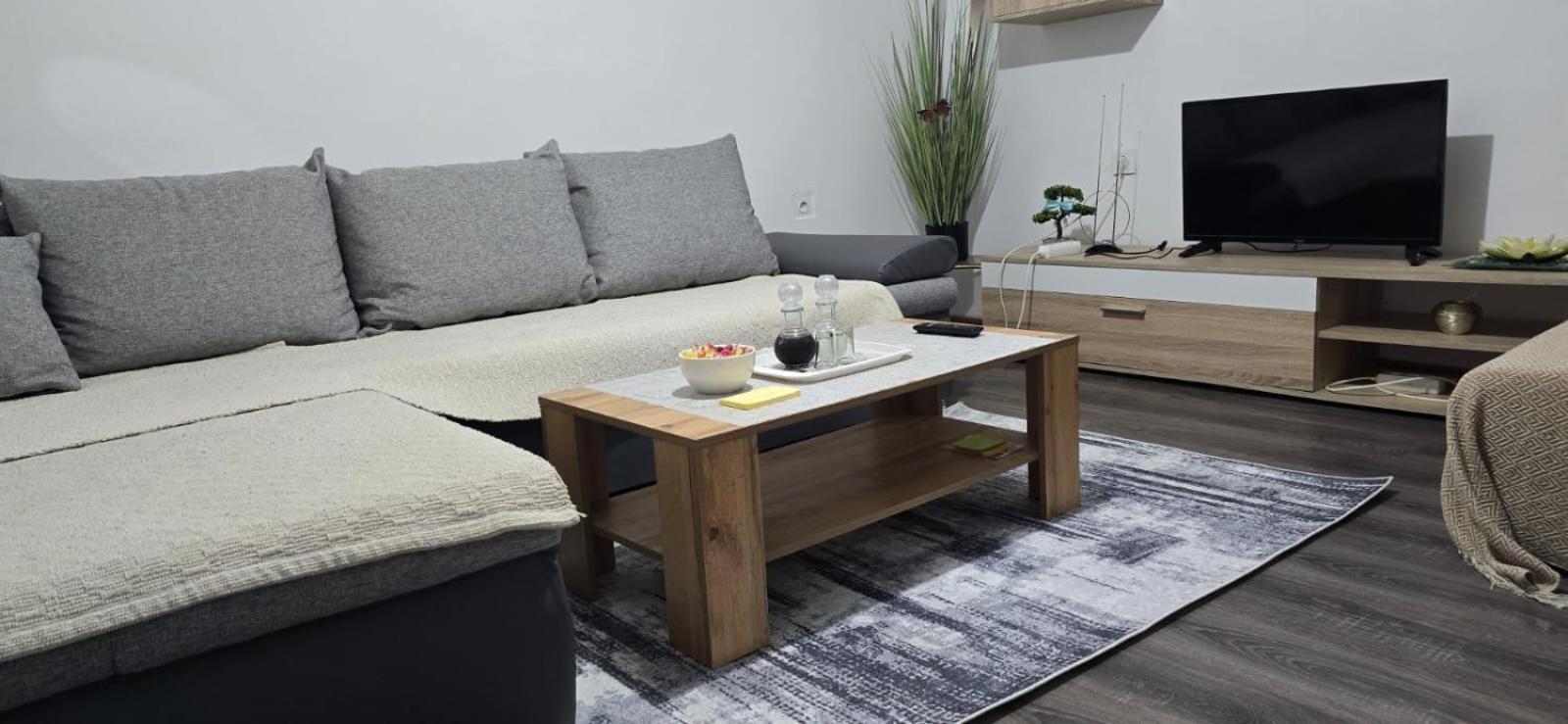 Apartman Tina Zagreb Exteriör bild