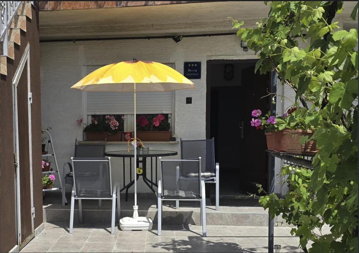 Apartman Tina Zagreb Exteriör bild