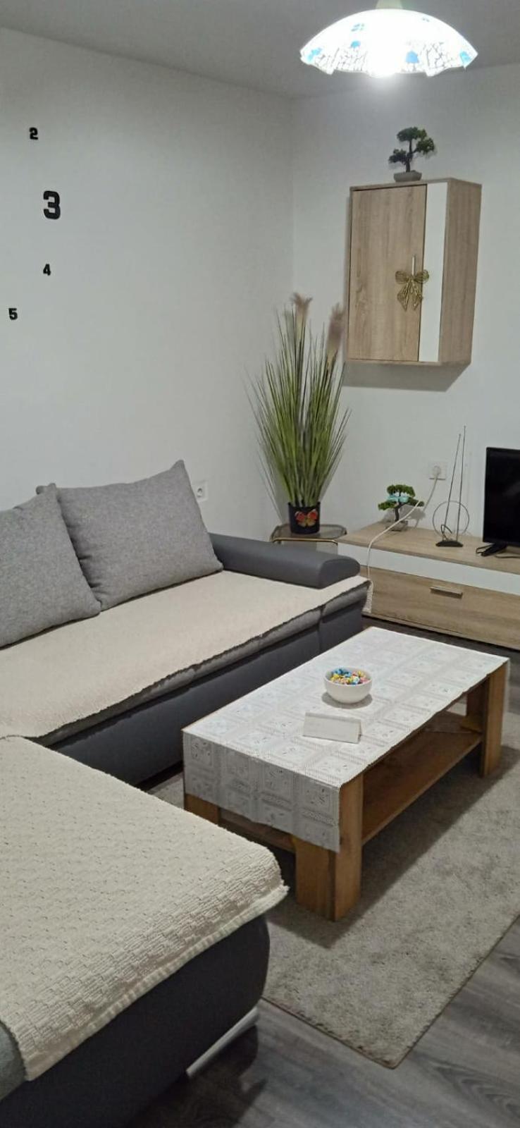 Apartman Tina Zagreb Exteriör bild